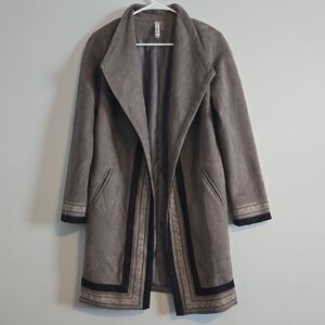 Elegant Grey Faux Suede Women's Coat With Geometric Trim & Pockets, Size Medium